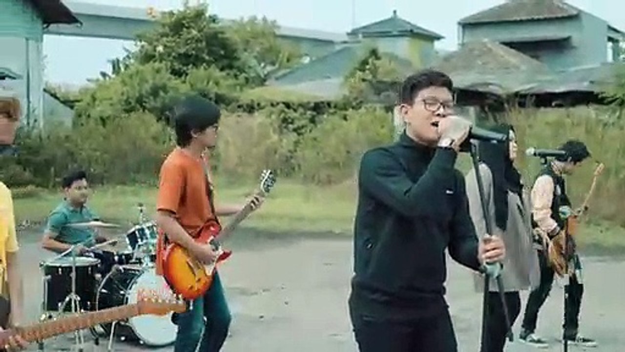 Kangen_Band_-_Selamat_Tinggal_Mantan_(Official_Music_Video)(360p)