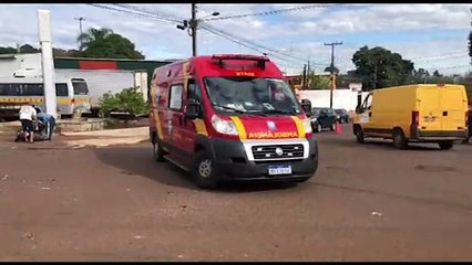 Homem fica ferido em colisão entre carro e moto no Bairro Brasília