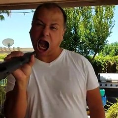 Si te ríes pierdes nivel dios