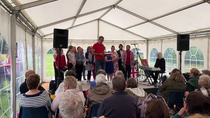 Courtney Players sing songs from throughout decades