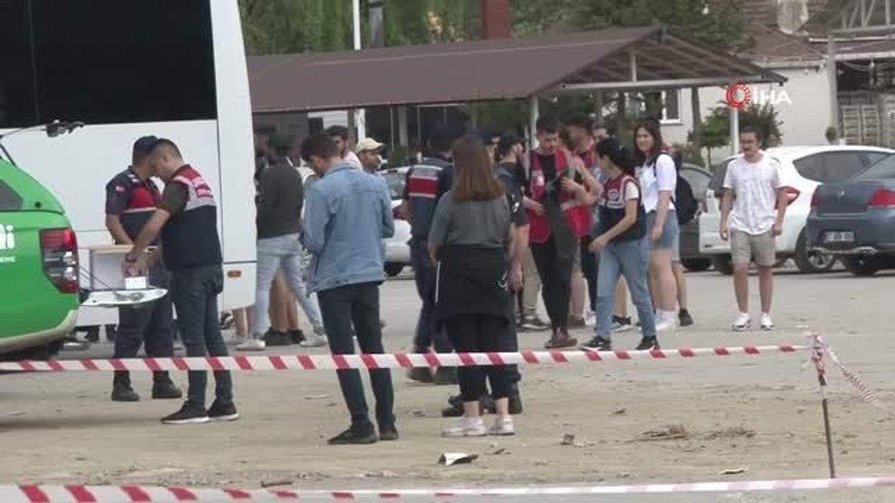 Çevre haftasında farkındalık oluşturdular: Jandarma ve Yeşilay ekipleri plajdaki çöpleri topladı