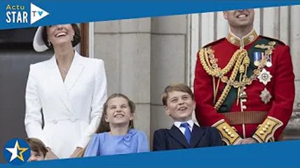 Surprise ! Kate et William rejoints par Charlotte et Georges pour une visite express au Pays de Gall