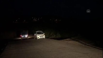 Arızalanan araçtan inerek kaçan düzensiz göçmenlerden 10'u yakalandı