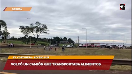 Volcó un camión que transportaba alimentos