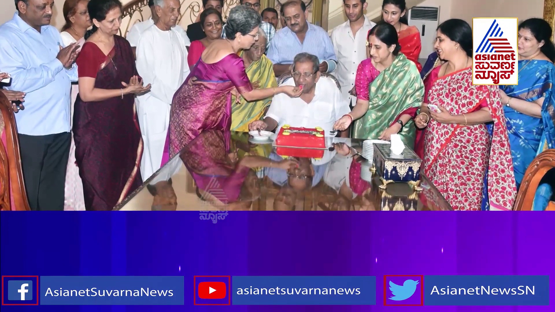 ಸ್ವಂತ ಖರ್ಚಿನಲ್ಲೇ  ದಾವಣಗೆರೆ ಜಿಲ್ಲೆಯ ಜನರಿಗೆ ವ್ಯಾಕ್ಸಿನ್ ಹಾಕಿಸಿದ ಶ್ಯಾಮನೂರು ಶಿವಶಂಕರಪ್ಪ..!