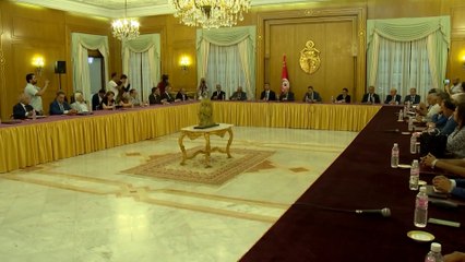 الحوار الوطني في تونس يبدأ بإجماع على القطيعة مع الإخوان