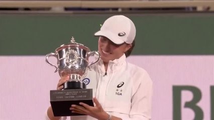 Swiatek basks in 'special' French Open triumph