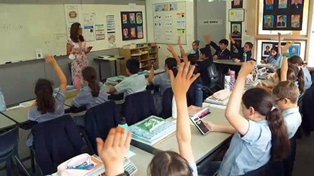 Government considers fly in fly out teachers to address regional shortages