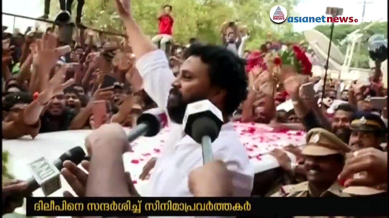 രാമലീല ആഘോഷിക്കാന്‍ അവരുമെത്തി