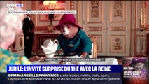 Jubilé d'Elizabeth II: la Reine s'offre une tasse de thé avec l'ours Paddington dans un sketch inédit