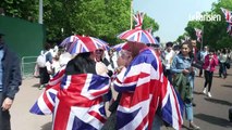 Londres fête le jubilé de la reine avec une pinte à la main