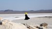 İran'daki tuz gölü küresel ısınma nedeniyle can çekişiyor