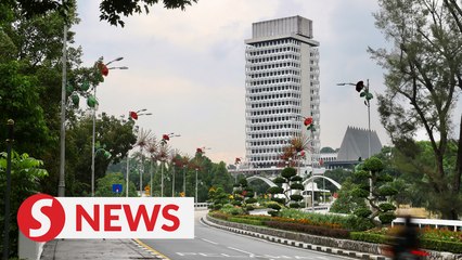 PM: Too early to decide if MPs facing trials should be banned from conducting Parliament business