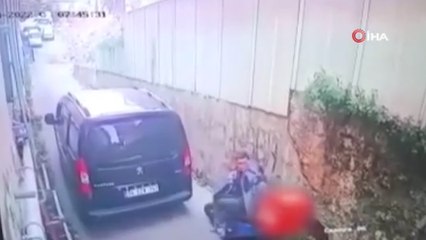 Kavga ettiği gencin iş yerini bastı, önce ateş açtı sonra bıçakladı