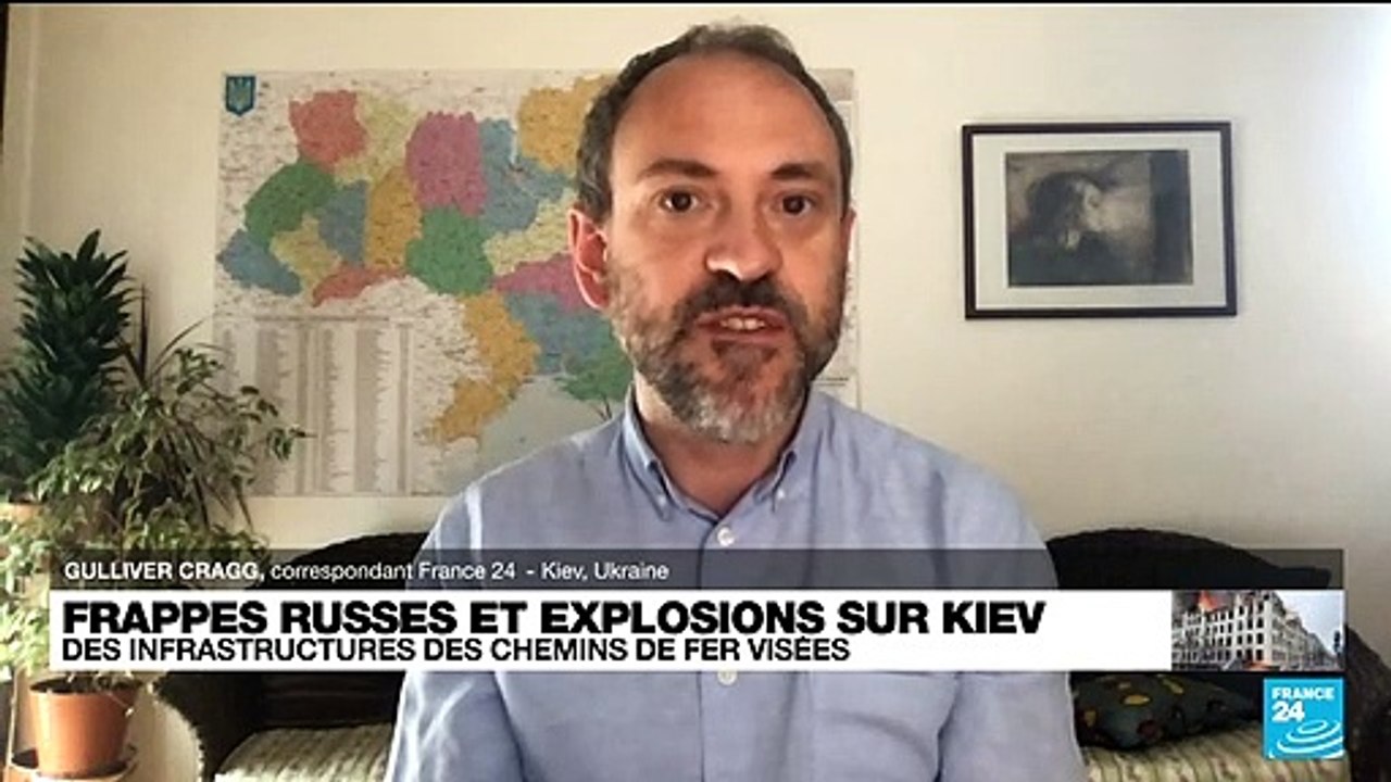 Frappes à Kiev : "des missiles longue distance ont frappé la capitale"