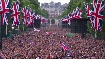 Chuva de estrelas e um chá com Paddington no concerto do Jubileu de Isabel II