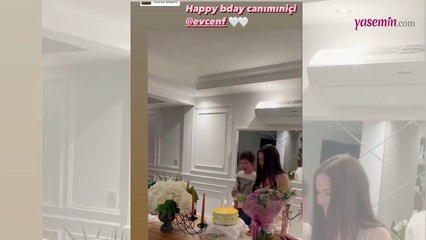 Fahriye Evcen'e doğum günü sürprizi! Ünlü oyuncunun mumlarını Karan üfledi
