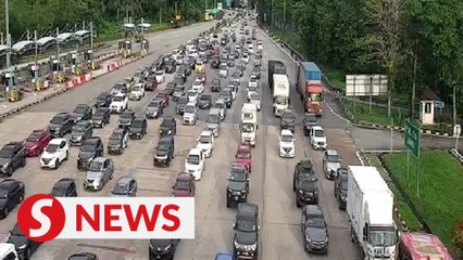 Long weekend sees over 10 million vehicles on major highways