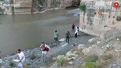 Baraj kapaklarının açılmasıyla sular yükseldi... Mahsur kalan piknikçiler böyle kurtarıldı