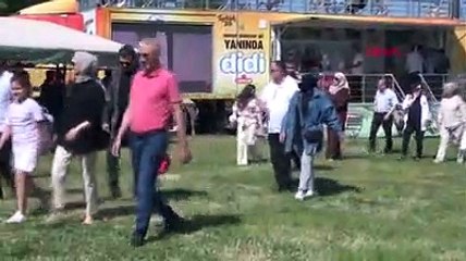 Van'da tarihi kalede 'Dünya Kahvaltı Günü' etkinliği