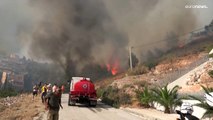 Waldbrandsaison in Griechenland: Feuerwehr kämpft gegen Feuer bei Athen