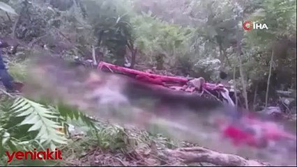 Hindistan'da otobüs uçuruma yuvarlandı: 25 ölü, 4 yaralı