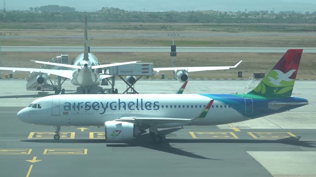 Air Seychelles A320neo Landing At Cape Town International Airport 4K *Rare*