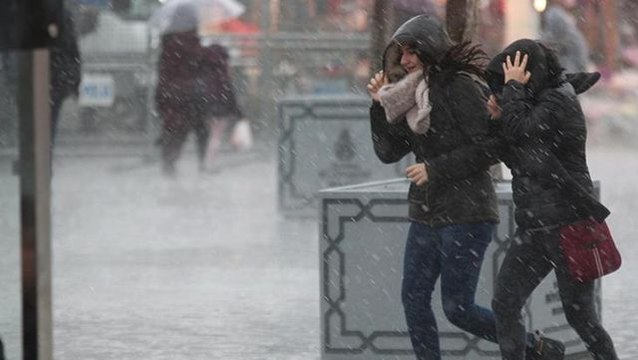 Meteoroloji'den şiddetli yağış uyarısı! Öğle saatlerinde başlayıp tüm hafta boyunca etkili olacak