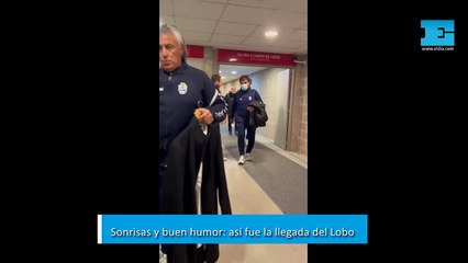 Sonrisas y buen humor así fue la llegada del Lobo
