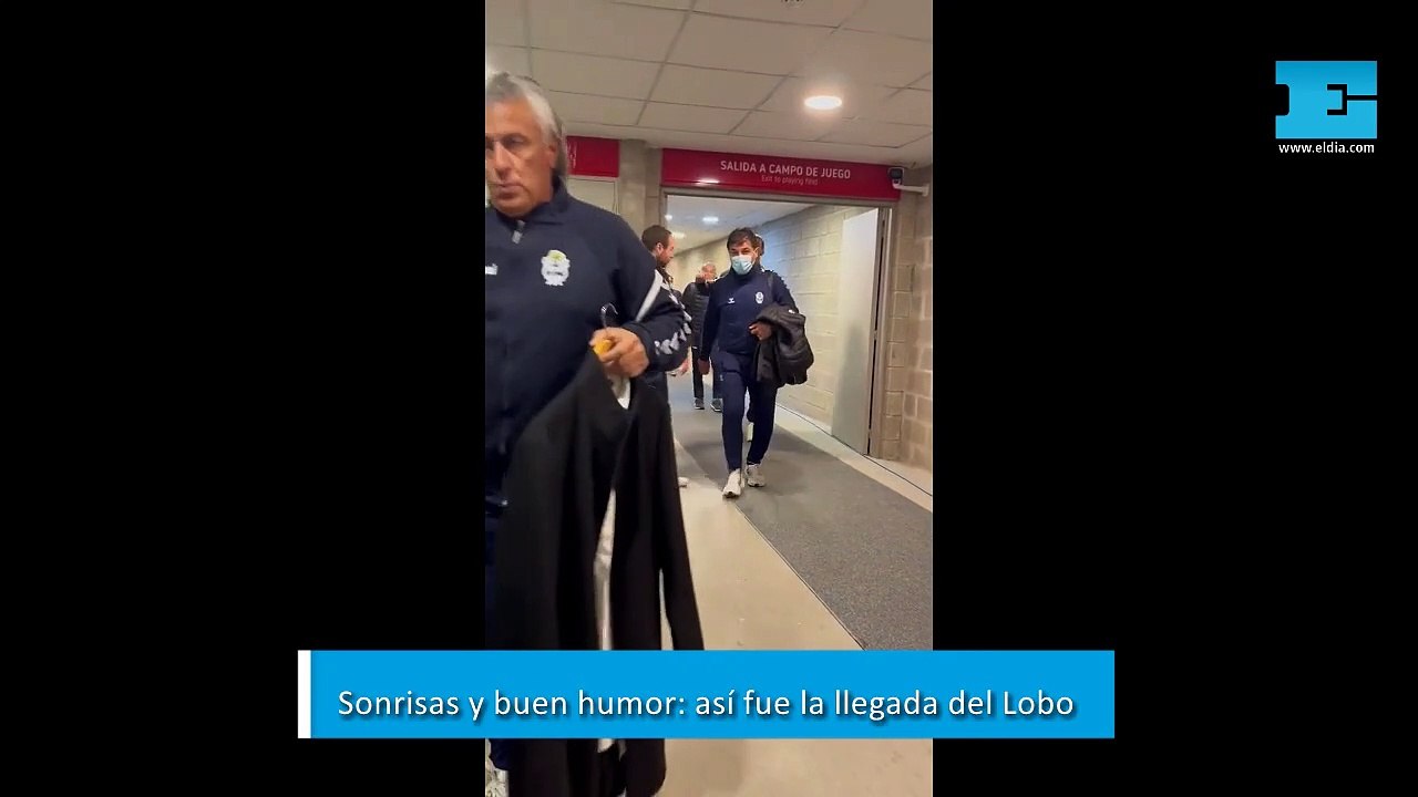 Sonrisas y buen humor así fue la llegada del Lobo
