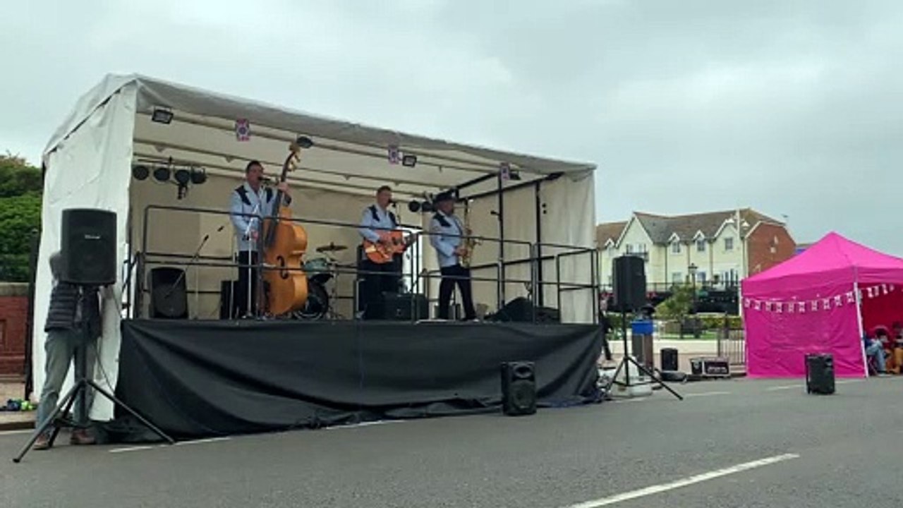 Bognor Regis Jubilee street party video Dailymotion