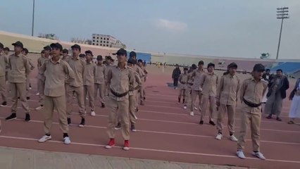 الحوثي يحول ملعبا إلى معسكر تدريب الأطفال على القتال في ذمار اليمنية