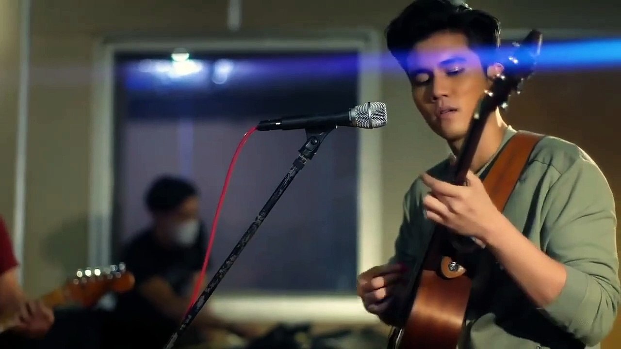 Ariel Noah Feat Difki Khalif - Cinta Yang Diam