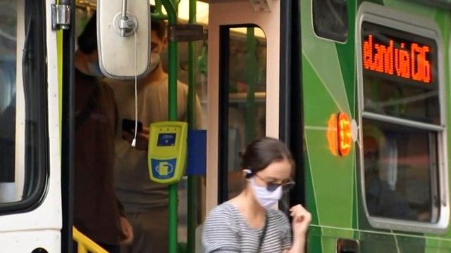 Businesses using incentives to get workers back to office