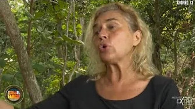 Lory Del Santo ammette il suo errore: Ho sbagliato. Vi chiedo scusa Continuano a esserci parecchie