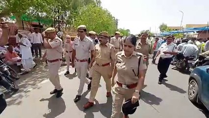 भाजपा नेताओं से पुलिस की कहासुनी