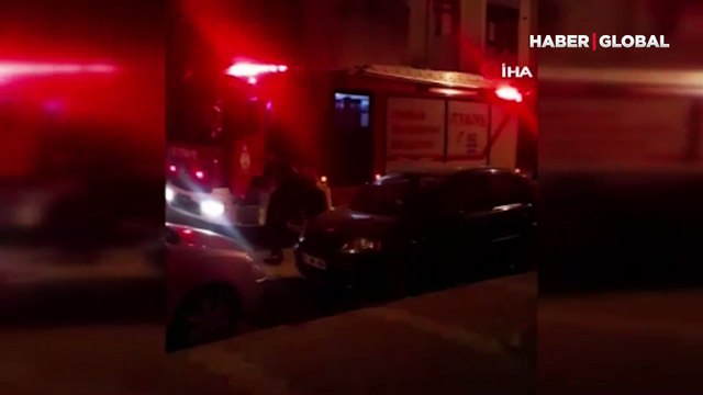 Kundaklanan minibüs alev alev yandı