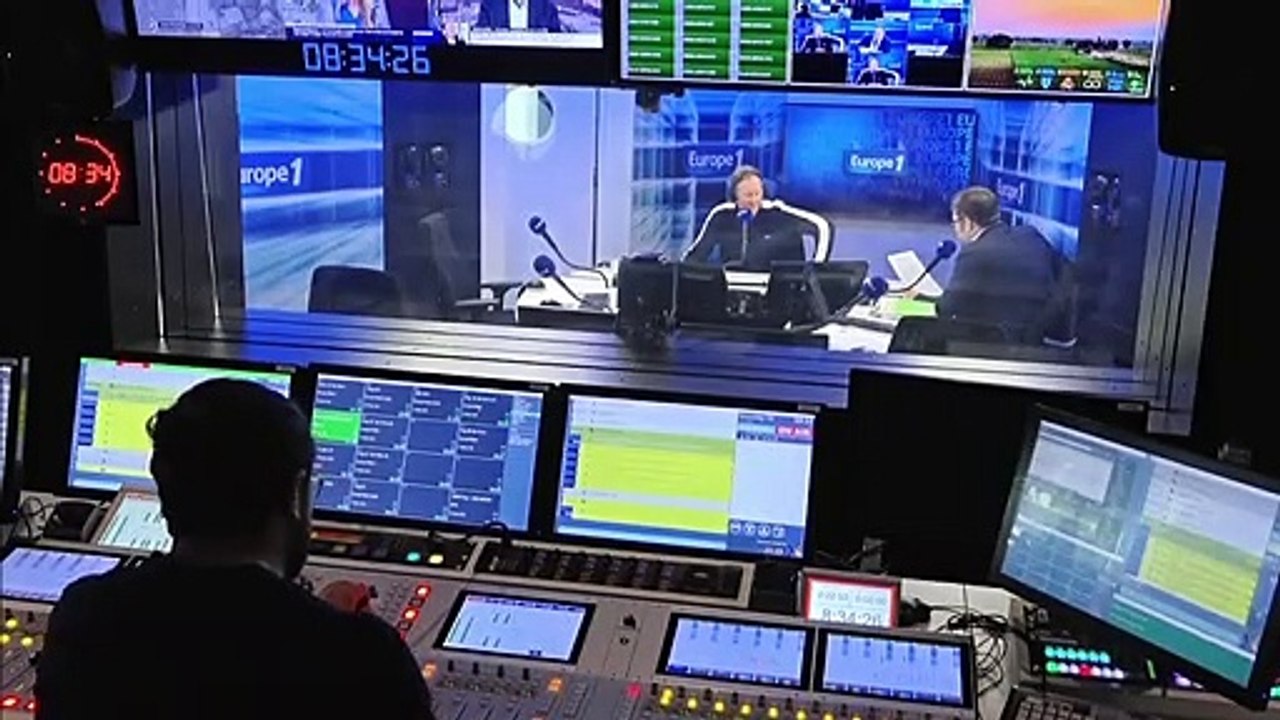 Manuel Valls hors jeu !