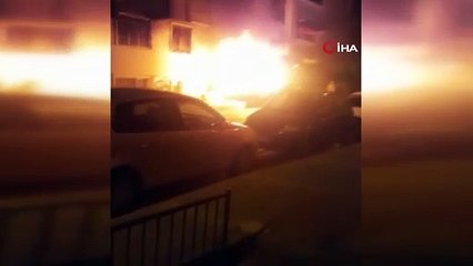 Kundaklanan minibüs alev alev yandı