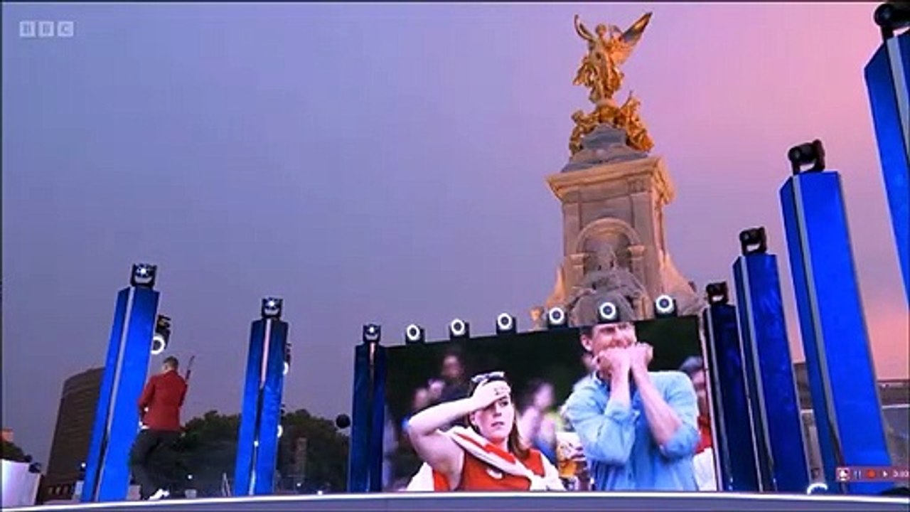 Major jubilee blunder as Irish flag shown in place of Northern Ireland one