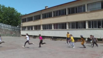 İşitme engelli milli hentbolcu, genç yetenekleri spora kazandırmayı hedefliyor