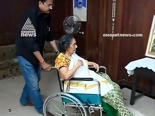 ഒരു ലക്ഷത്തിനടുത്ത് പ്രസവമെടുത്ത നഴ്‌സ് മുത്തശ്ശി സെലിന്‍ തോമസ്