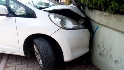 16 yaşındaki çocuk, kullandığı otomobille duvara çarpınca yakalandı