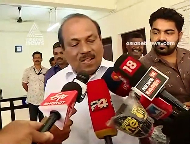 വീഴ്ചയുണ്ടെന്ന് കണ്ടാല്‍ പിണറായി സര്‍ക്കാര്‍ ഉദ്ഘാടനം ചെയ്യുമായിരുന്നോ? ചോദ്യം ചെയ്യലിന് ശേഷം ഇബ്രാഹിം കുഞ്ഞ്