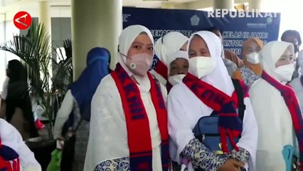 15 kloter dengan jumlah 5.920 petugas dan calon jamaah haji.