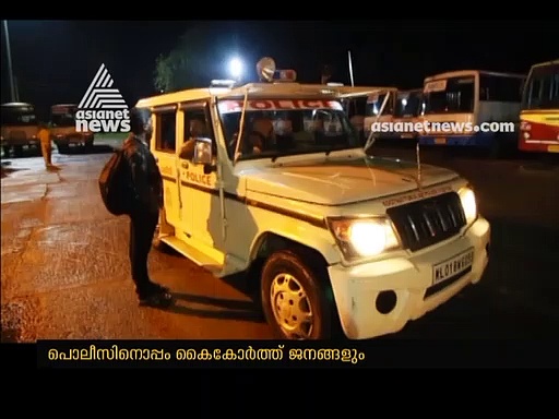 മജിസ്‌ട്രേറ്റിന്റെ വീട്ടില്‍ വരെ മോഷണം; കൂത്താട്ടുകുളത്ത് പൊലീസിനൊപ്പം ജനങ്ങളും പട്രോളിങിന്