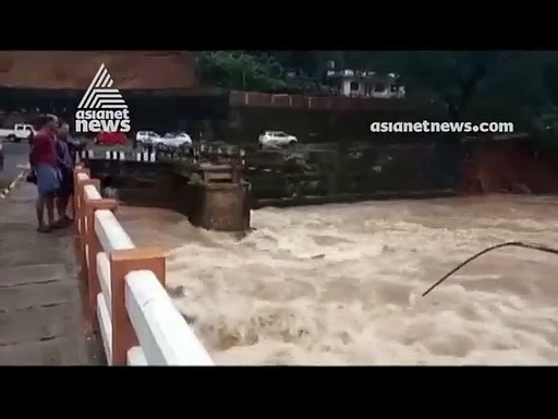 'ചെറിയ അണക്കെട്ടുകള്‍ തുറന്നിട്ടുണ്ട്'; സാഹചര്യം നിയന്ത്രണവിധേയമെന്ന് എം എം മണി