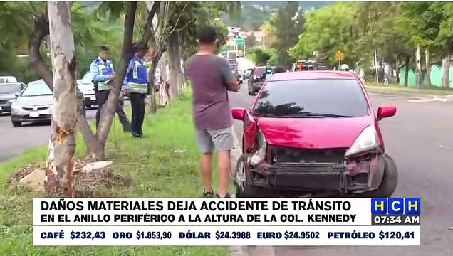 Daños materiales, deja accidente en intersección del Anillo Periférico con col. Honduras