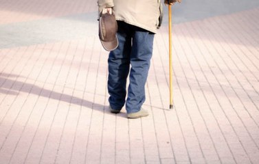 La vitesse de marche peut être un indicateur de démence selon une étude