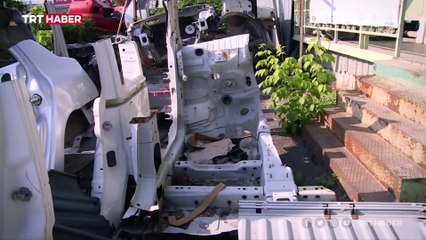 Otomobilleri parçalayıp yedek parça olarak satan çete çökertildi